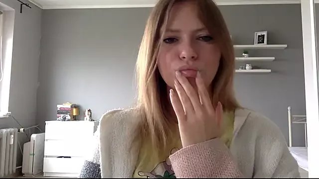 MillieShow on StripChat