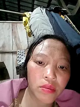 Minkine022 on StripChat