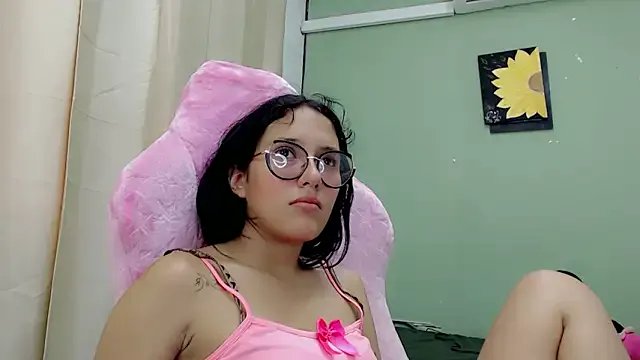 Mishell_hot_ on StripChat