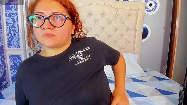 mishell_lovely on StripChat