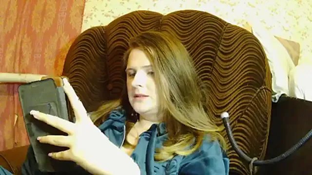 Miss_Iriss — Boob flash