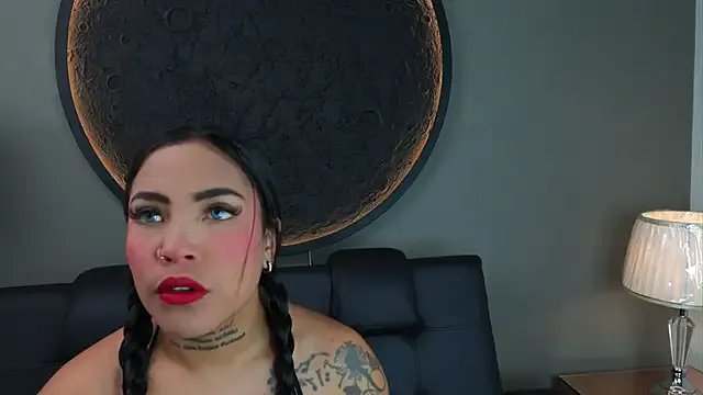 miss_vaiolette on StripChat