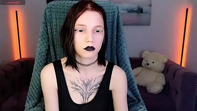 MitaSide on StripChat