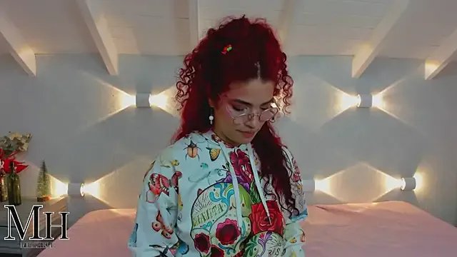 MizzHell on StripChat