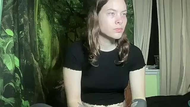 mo0ngoddess on StripChat