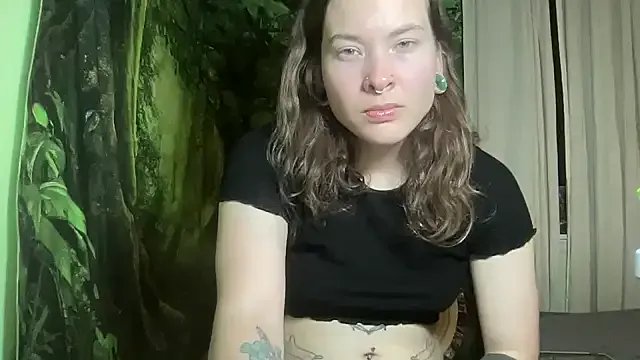 mo0ngoddess on StripChat