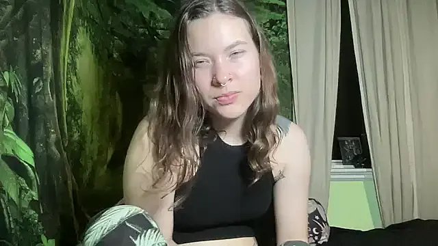 mo0ngoddess on StripChat