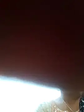 Mohni_hote on StripChat