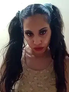 molymeneses on StripChat