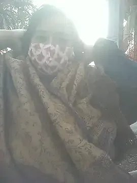 momo_loves on StripChat