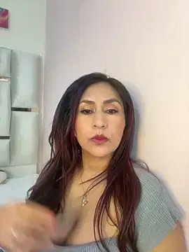 MonicaMoret on StripChat