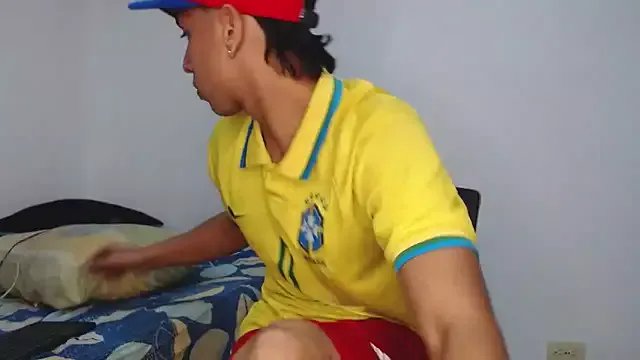 Monkey_uchiha777 on StripChat