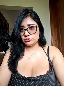 Monse--145 on StripChat