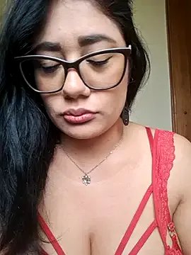 Monse--145 on StripChat