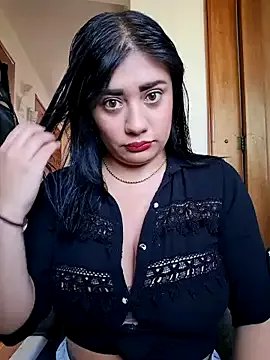 Monse--145 on StripChat