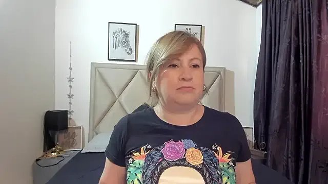 MonyCassius on StripChat