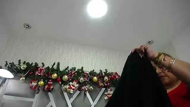 MonzerratBoyer on StripChat