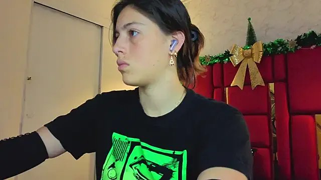 moon_winy on StripChat