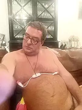 MountJohnXL on StripChat