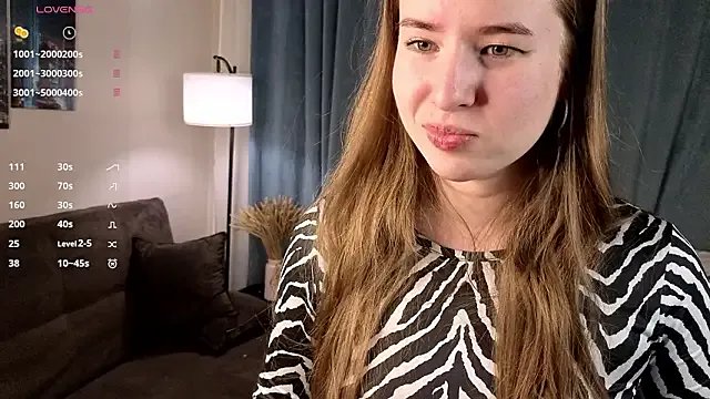 MowasaBritten on StripChat