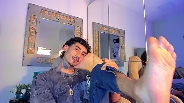 Mr_Strike on StripChat