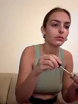 MrAndMrsSavage on StripChat