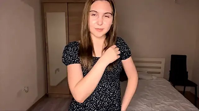 MyraLitterers on StripChat