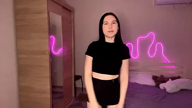 MyraLitterers — Change clothes