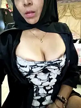 nadia__abaud on StripChat