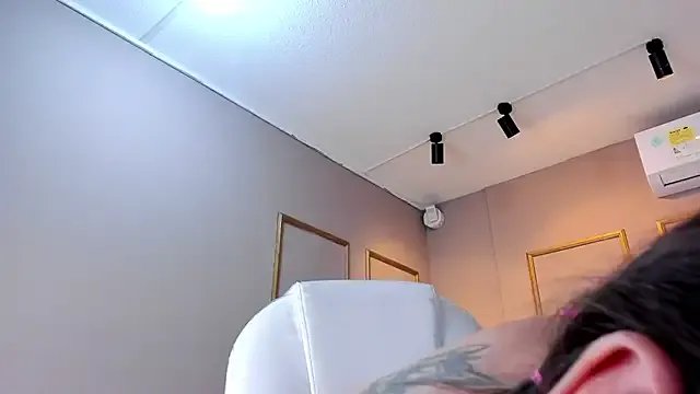 NahimiThompson's avatar