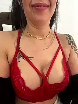 Nanda_fer on StripChat