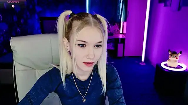 NaomiHita — Thirt offHappy Valentine's Day