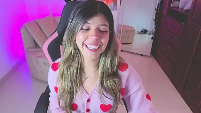 NATAASHA___ on StripChat