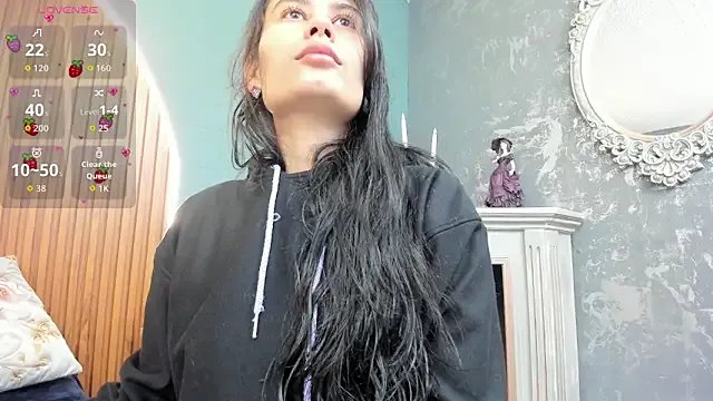 NayeCloud on StripChat