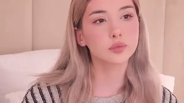 Nesolla on StripChat