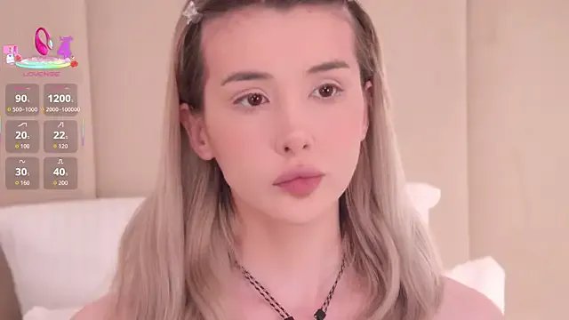 Nesolla on StripChat