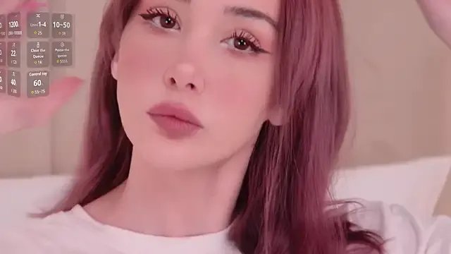 Nesolla on StripChat