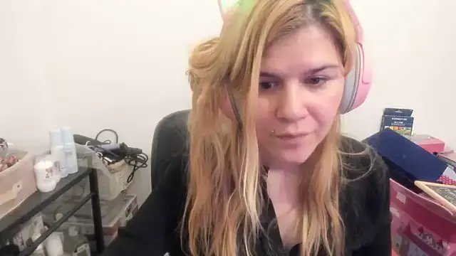 new_but_cute's avatar