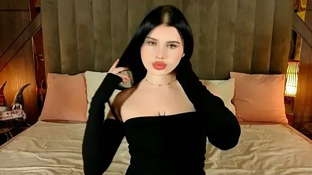 Neyla_Charm on StripChat