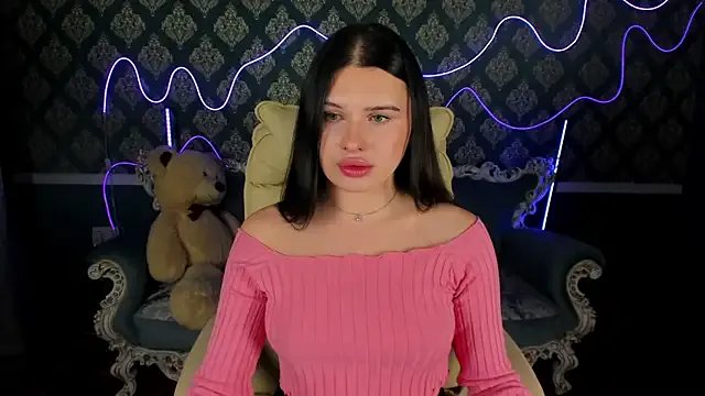 Neyla_Charm on StripChat