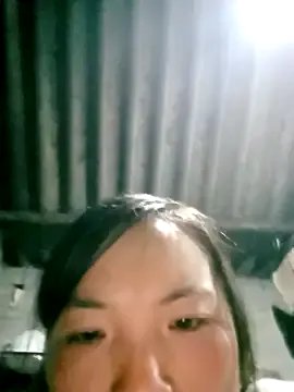 ngan-cute on StripChat