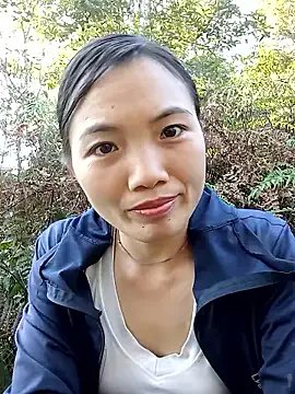 ngan-cute on StripChat