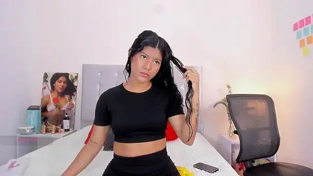 NiaBlanco on StripChat