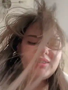 NikaMur on StripChat