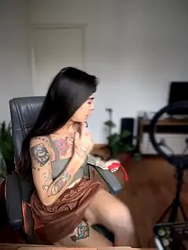 Nikatsu on StripChat