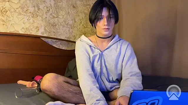 NikGive on StripChat