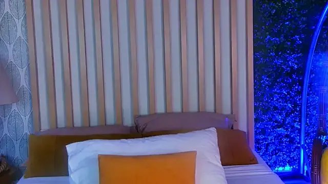 NikkiStarX on StripChat