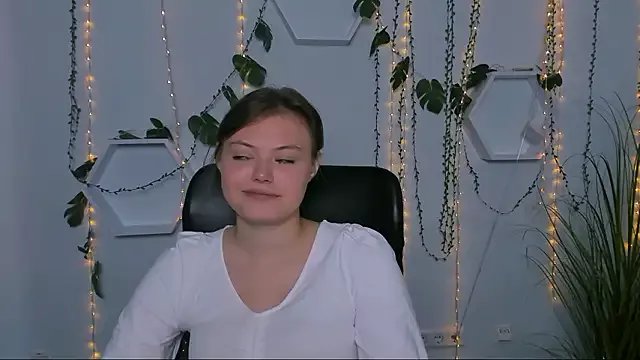 nikole_kitt on StripChat