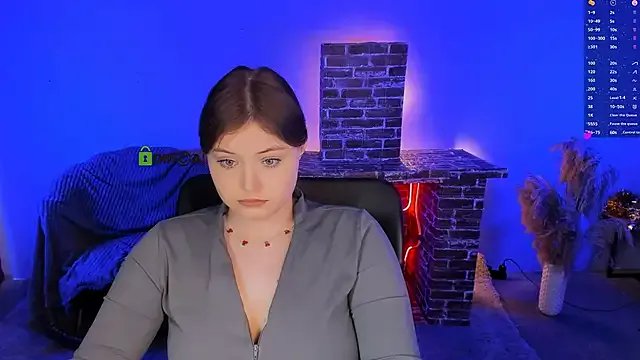 nikole_kitt on StripChat