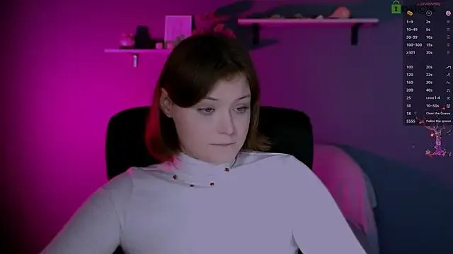 nikole_kitt on StripChat